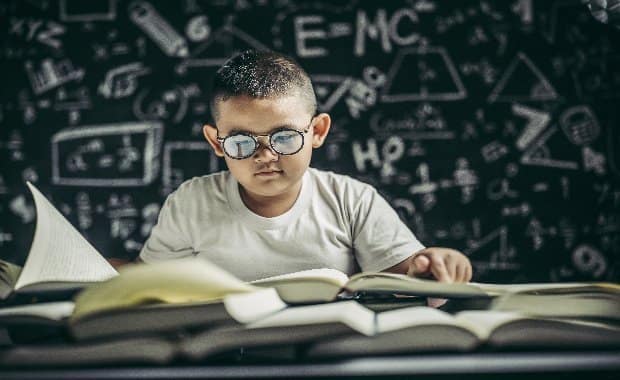 How to be smarter by following these 6 practical tips 6 Achieve Greater Mental Sharpness: How to Be Smarter. There are several habits that you can put into practice to become smarter every day.