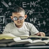 How to be smarter by following these 6 practical tips 24 Achieve Greater Mental Sharpness: How to Be Smarter. There are several habits that you can put into practice to become smarter every day.
